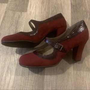 Aerosoles A2 maroon Mary janes